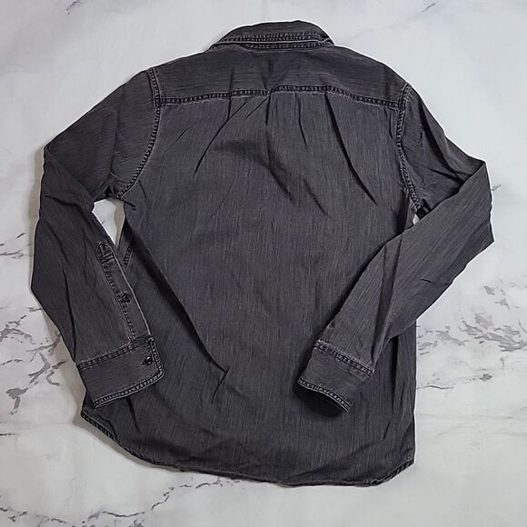 Madewell Gray-Washed Button Down Shirt - Picture 5 of 7